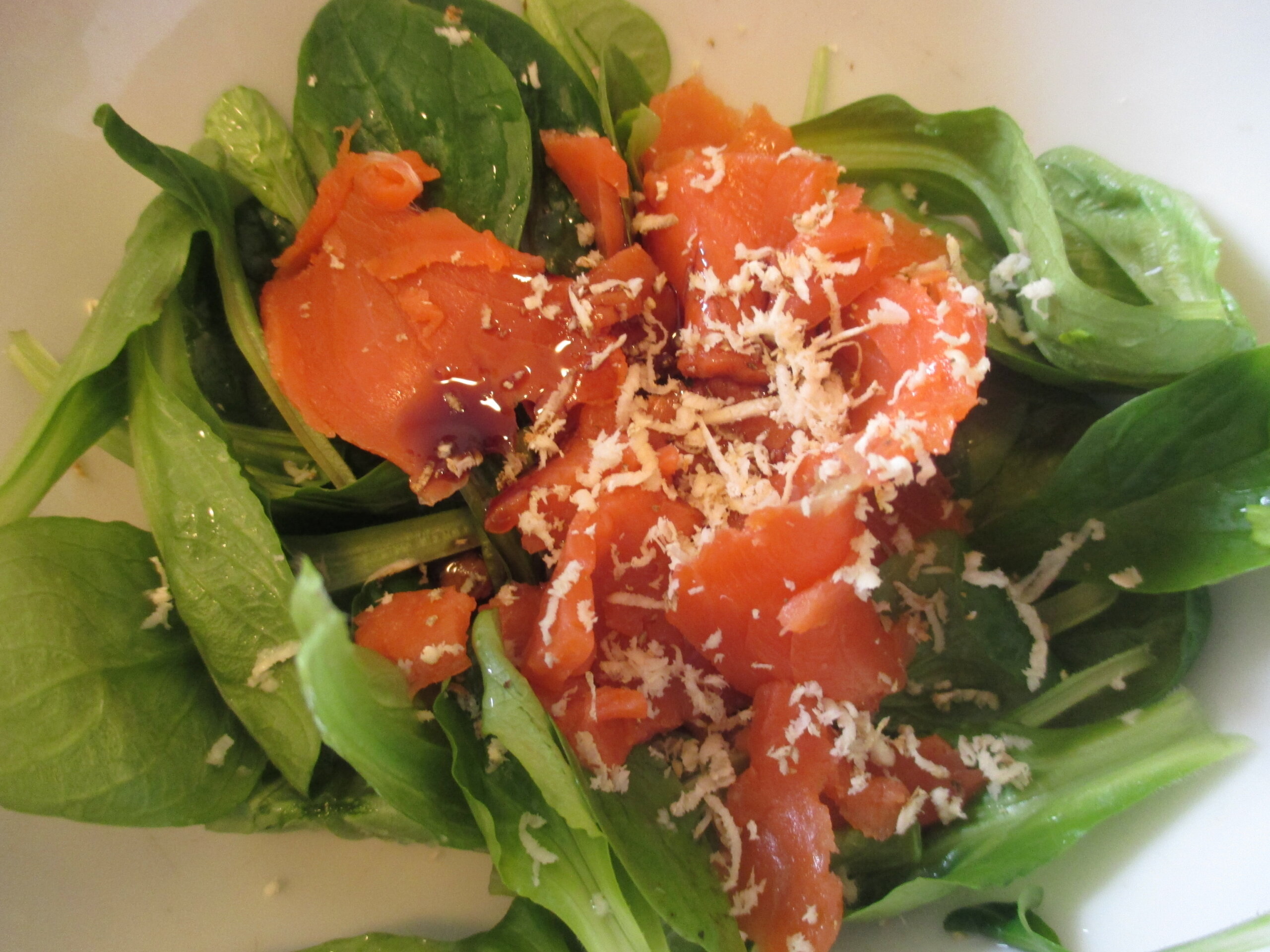 Feldsalat mit Wildlachs und Meerrettich