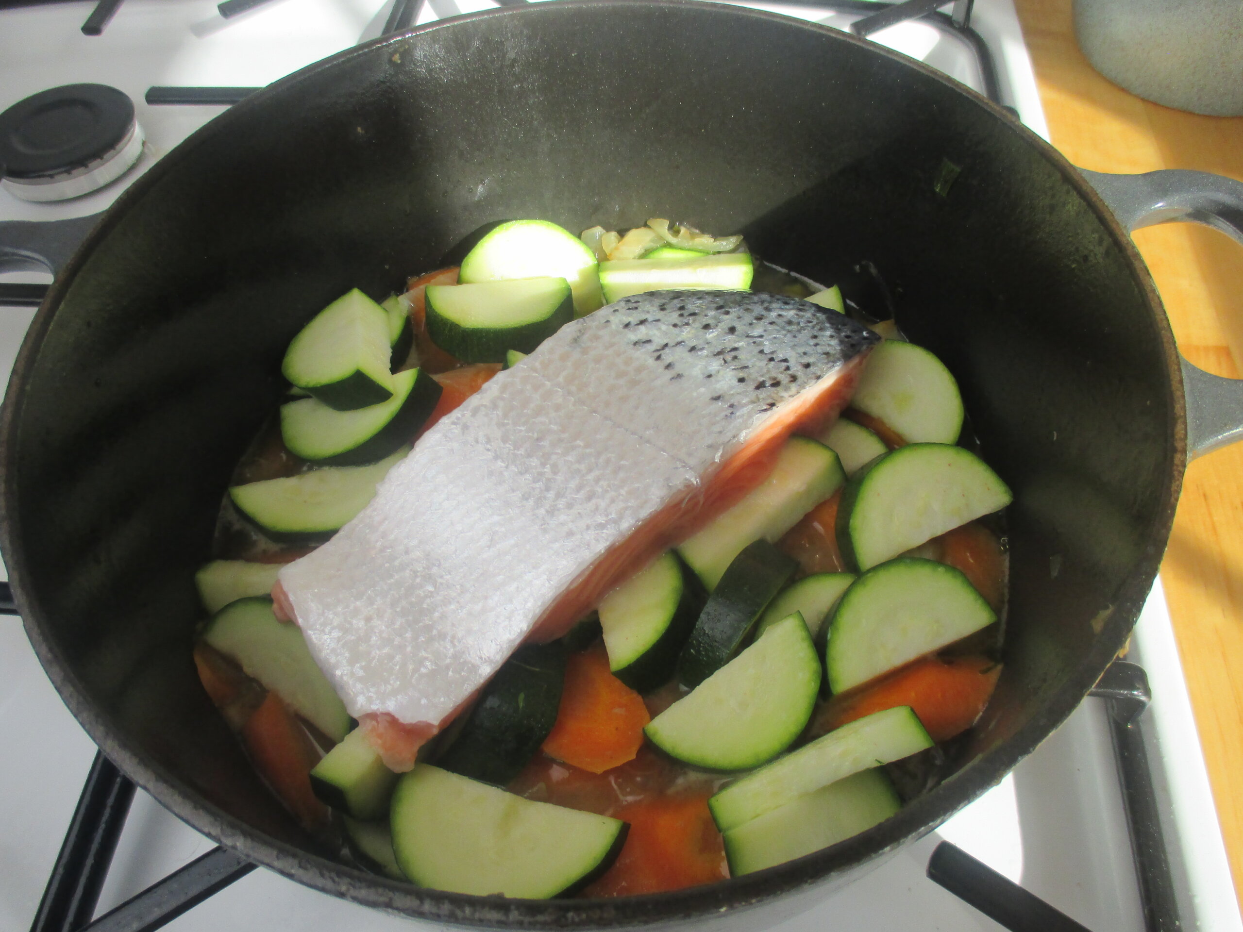 Lachs auf Zucchini