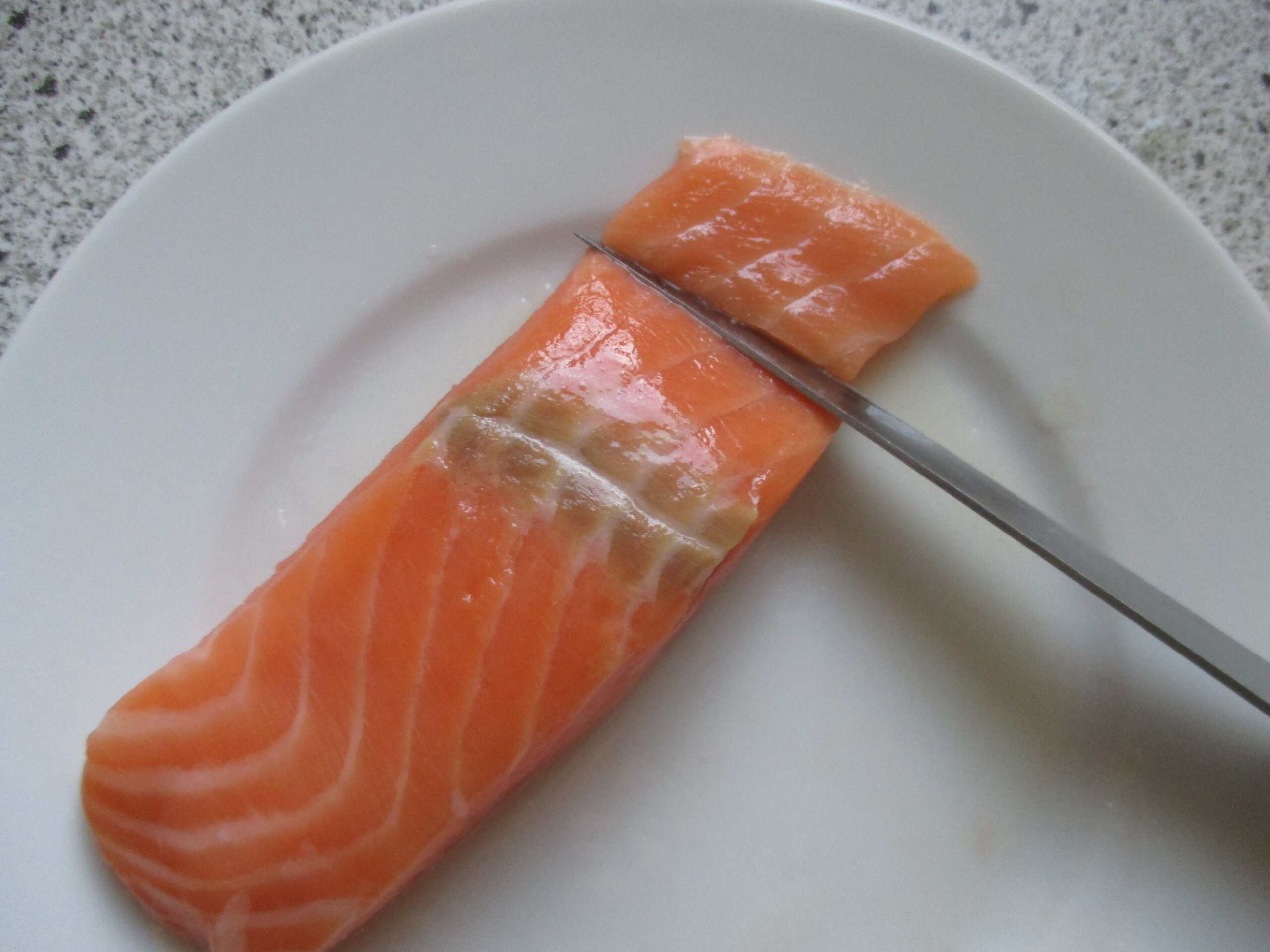 Lachs schneiden1